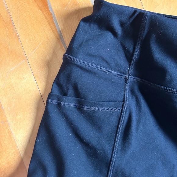 Black skechers sport skirt with integrates shorts - Picture 5 of 6